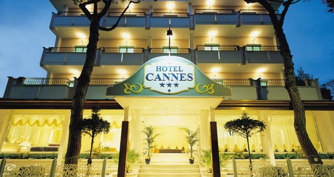 Hotel Cannes - In Pieno Centro Ричоне Екстериор снимка